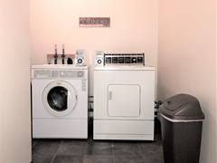 9 Laundry -2nd Flr 
